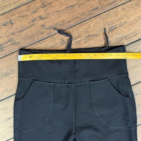 Lululemon Black High-Waisted Leggings size 8 TALL with pockets - Picture 6 of 7